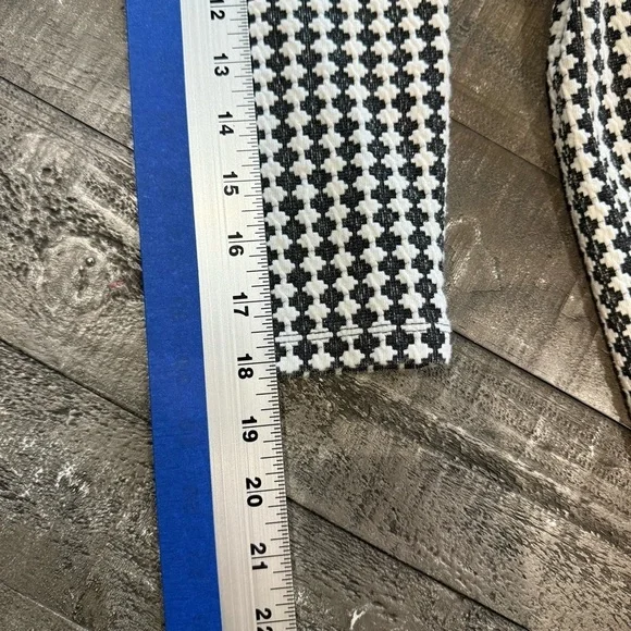 Ann Taylor Women’s Black White Stretch Fit & Flare Dress Size 2 EUC - Picture 11 of 11